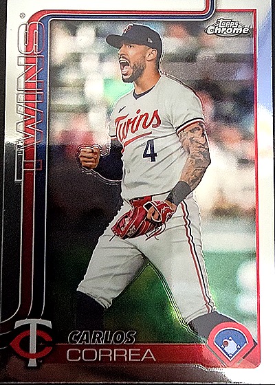 2025 Topps Chrome #204 Carlos Correa — front