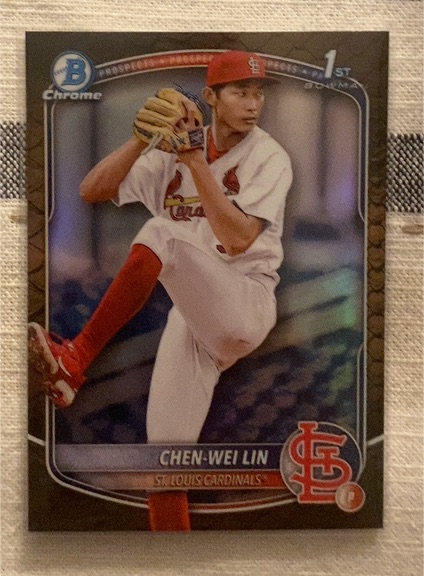 2025 Bowman Chrome #BCP-141 Chen-Wei Lin — front