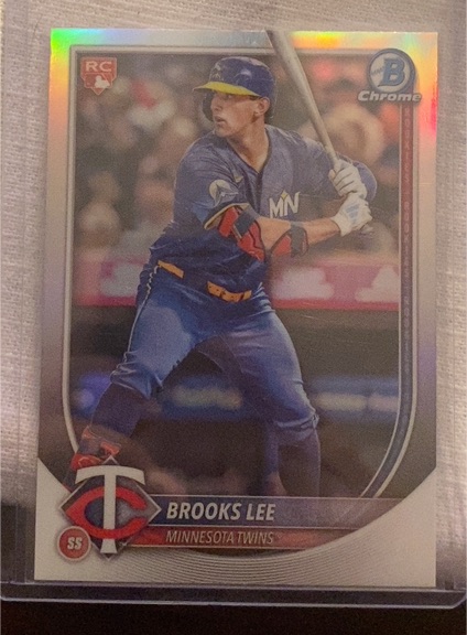2025 Bowman Chrome #72 Brooks Lee — front
