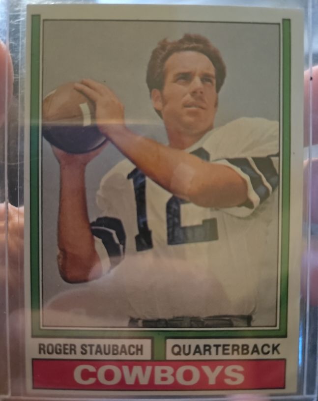1974 Topps #500 Roger Staubach — front