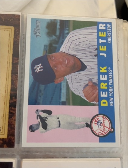 2009 Topps Heritage #83 Derek Jeter — front