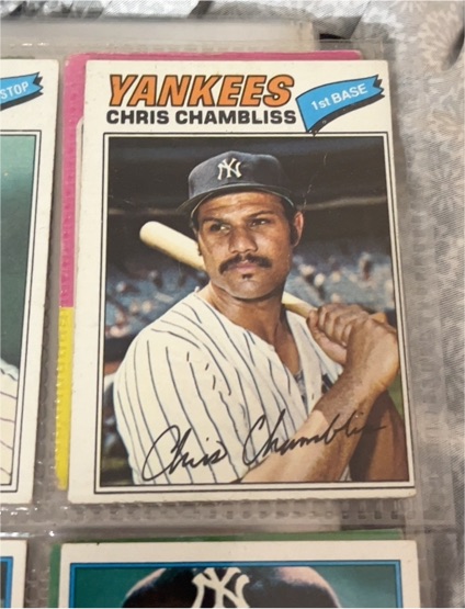 1977 Topps #220 Chris Chambliss — front