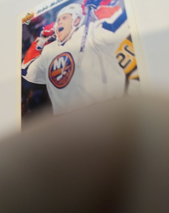 1991-92 Upper Deck #138 New York Islanders Player — front