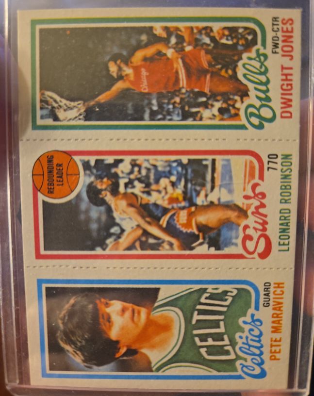 1980-81 Topps #46 Dwight Jones / Leonard Robinson / Pete Maravich — front