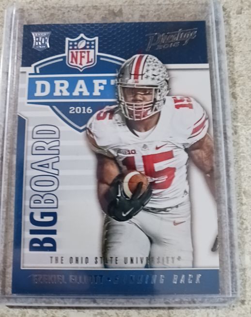 2016 Panini Prestige #3 Ezekiel Elliott Draft Big Board Rookie — front