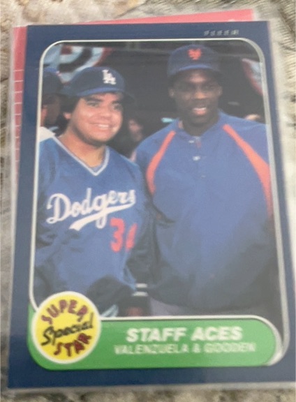 1986 Fleer #641 Staff Aces Fernando Valenzuela & Dwight Gooden — front