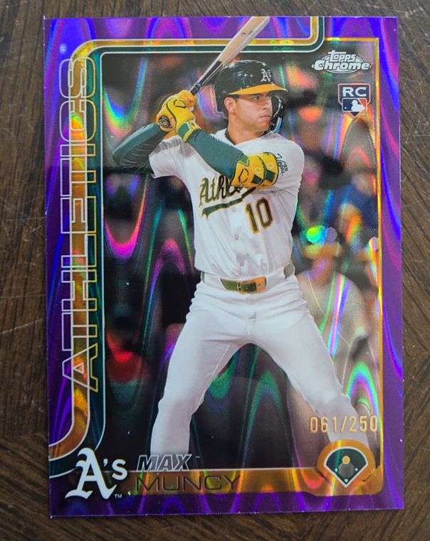 2025 Topps Chrome #221 Max Muncy — front