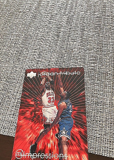 1997-98 Upper Deck Michael Jordan Tribute #MJ51 Michael Jordan — front