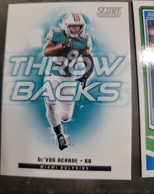 2025 Panini Score Throwbacks De'Von Achane #Throwbacks — front