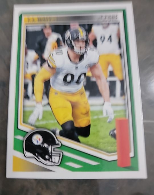 2025 Panini Score #111 T.J. Watt — front