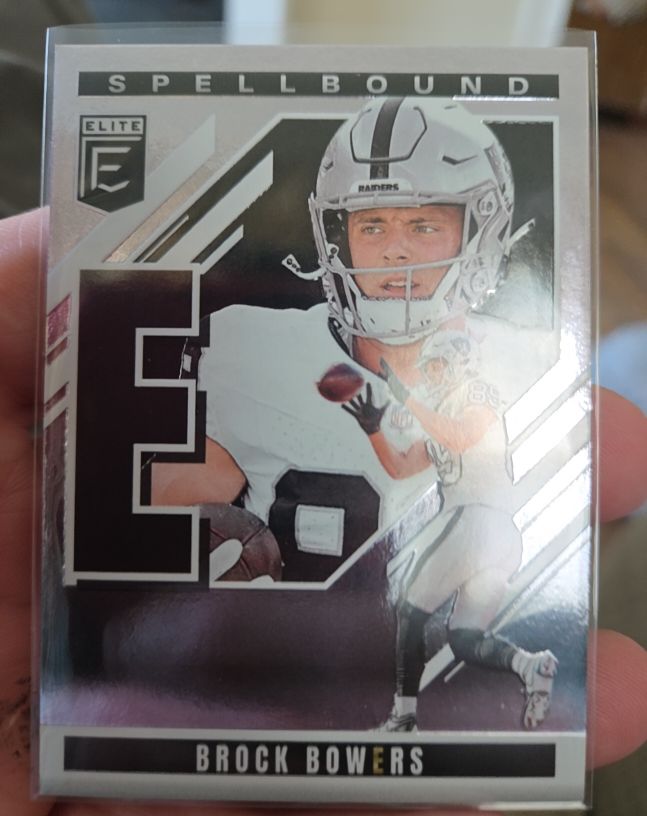 2025 Panini Donruss Elite #23 Brock Bowers Spellbound — front