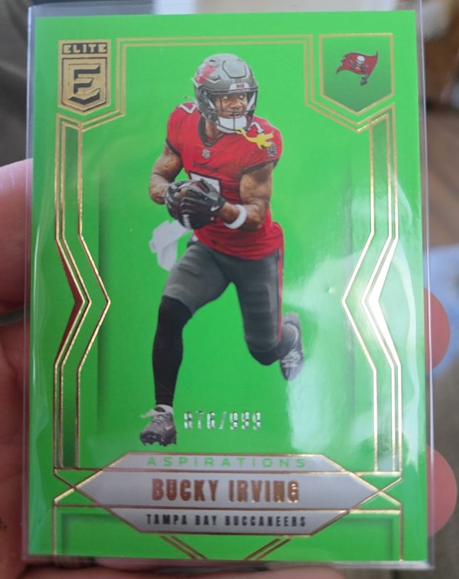 2025 Panini Donruss Elite #11 Bucky Irving — front