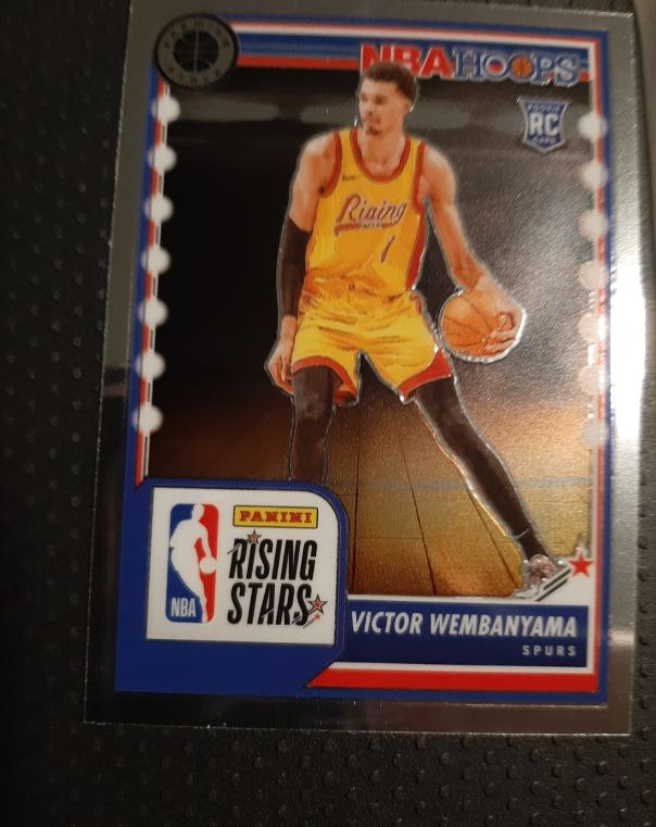 2023-24 Panini NBA Hoops Premium Stock #282 Victor Wembanyama — front