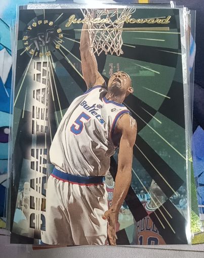 1995-96 Topps Stadium Club Beam Team #BT2 Juwan Howard — front