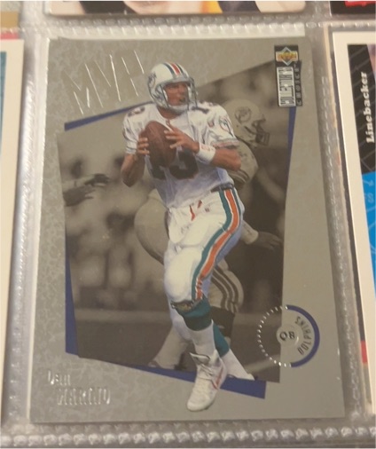 1996 Upper Deck Collector's Choice #M25 Dan Marino MVP Miami Dolphins — front