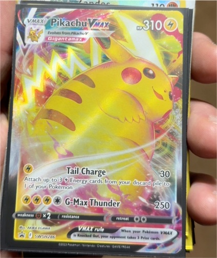 2023 Pokémon SWSH286 Pikachu VMAX — front