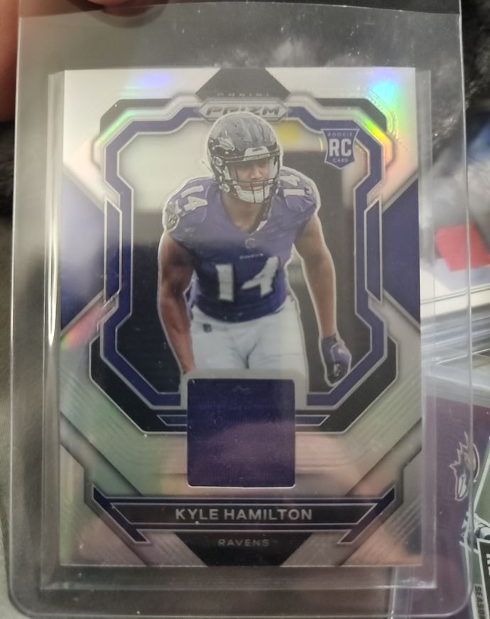 2022 Panini Prizm Premier Jerseys #PJ-KH Kyle Hamilton — front