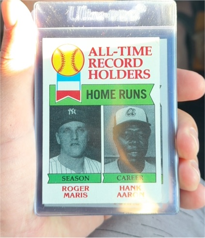 1979 Topps #413 All-Time Record Holders Home Runs Roger Maris & Hank Aaron — front