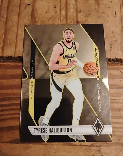 2023-24 Panini Phoenix Fade To Black #12 Tyrese Haliburton — front