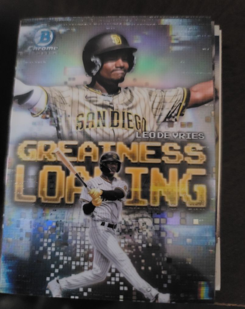 2025 Bowman Chrome #GL-12 Leo De Vries Greatness Loading — front
