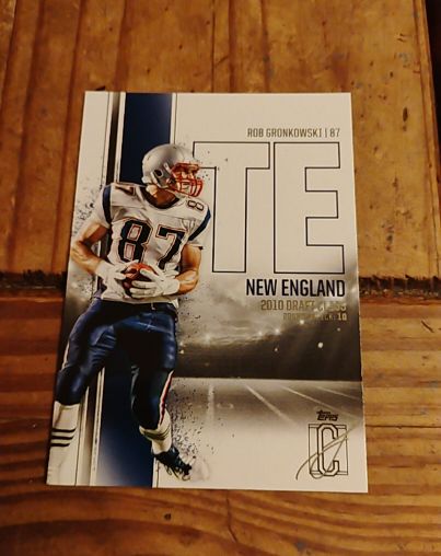 2010 Topps Signature Class #130 Rob Gronkowski — front
