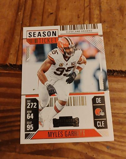 2024 Panini Contenders #24 Myles Garrett — front