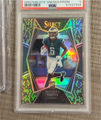 2021 Panini Select Premier Level #149 DeVonta Smith — front