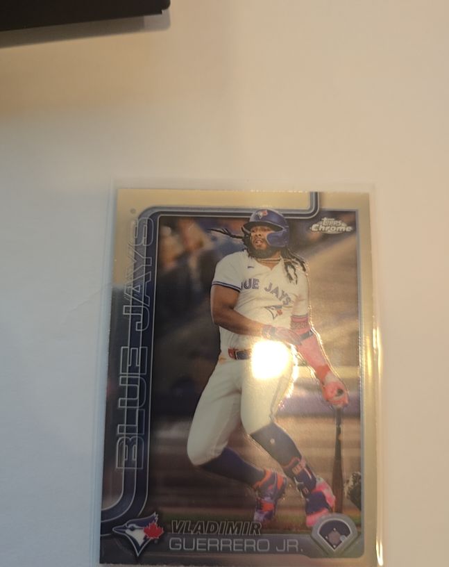 2025 Topps Chrome #259 Vladimir Guerrero Jr. — front