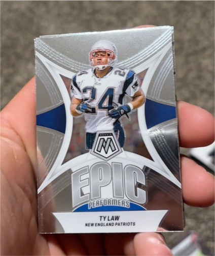2024 Panini Mosaic Epic Performers #EP-TL Ty Law — front