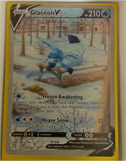 2021 Pokémon SWSH07: Evolving Skies #175 Glaceon V — front