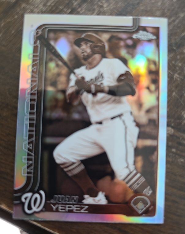 2025 Topps Chrome #16 Juan Yepez — front