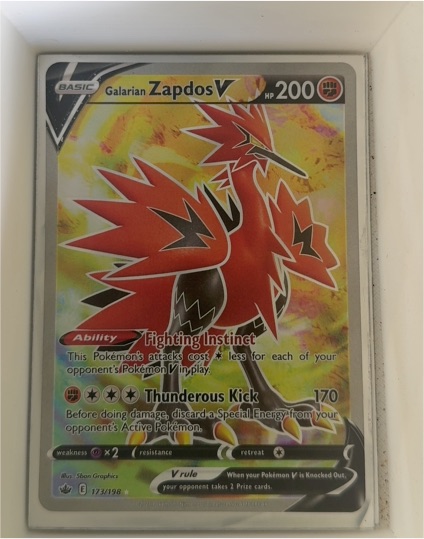 2021 Pokémon TCG Chilling Reign #173 Galarian Zapdos V — front