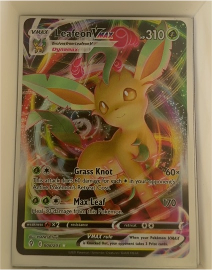 2021 Pokémon Evolving Skies #008 Leafeon VMAX — front