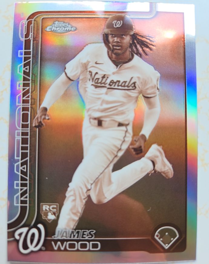 2025 Topps Chrome #132 James Wood — front