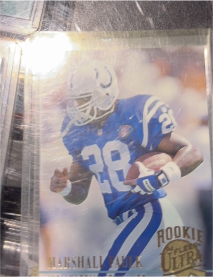 1994 Fleer Ultra #408 Marshall Faulk — front