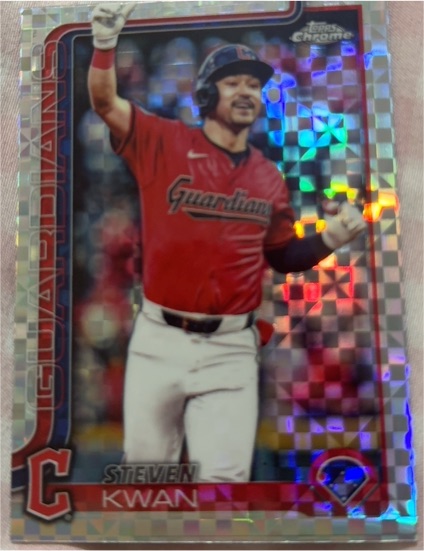 2025 Topps Chrome #202 Steven Kwan — front
