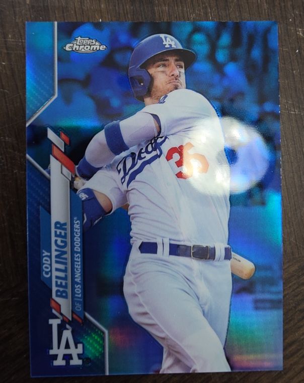2020 Topps Chrome #77 Cody Bellinger — front