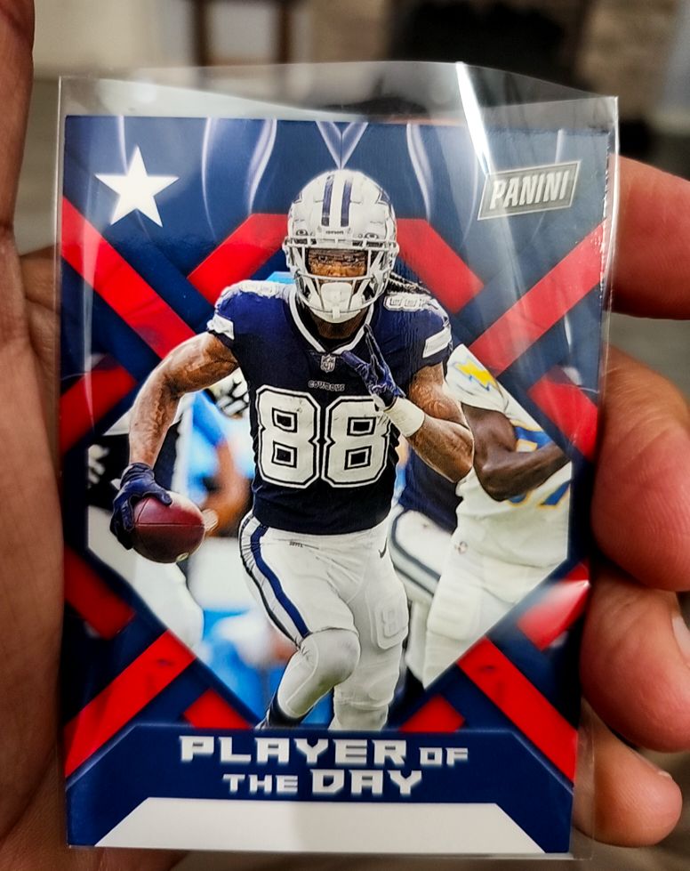 2022 Panini Player of the Day #CeeDee Lamb — front