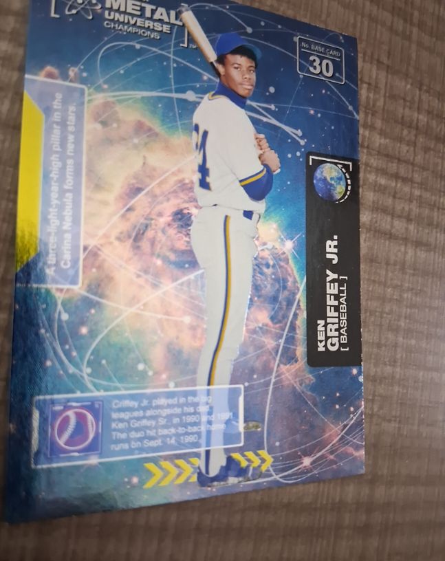2021 SkyBox Metal Universe Champions #30 Ken Griffey Jr. — front