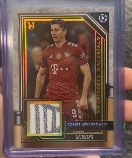 2022-23 Topps UEFA Champions League Museum Collection Meaningful Materials #MM-ML Robert Lewandowski — front