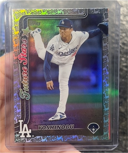 2025 Topps Series 1 #231 Yoshinobu Yamamoto Future Stars — front