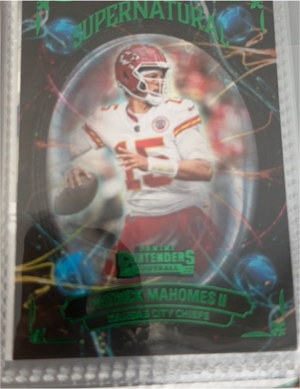 2022 Panini Contenders Supernatural #SN-PMA Patrick Mahomes II — front