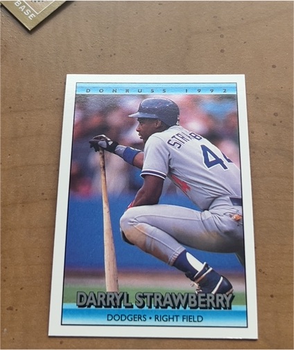1992 Donruss #559 Darryl Strawberry — front