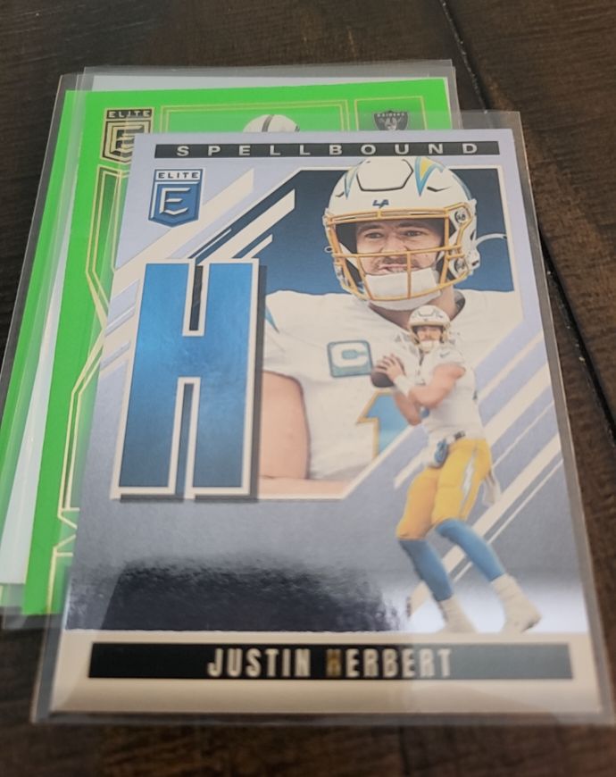 2025 Panini Donruss Elite #34 Justin Herbert Spellbound Insert H — front