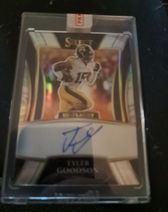 2022 Panini Select Signatures Tyler Goodson — front