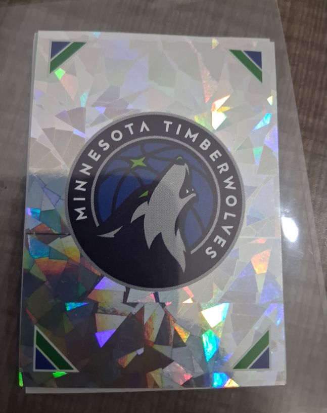 2021-22 Panini Sticker & Card Collection #391 Minnesota Timberwolves Cracked Ice — front