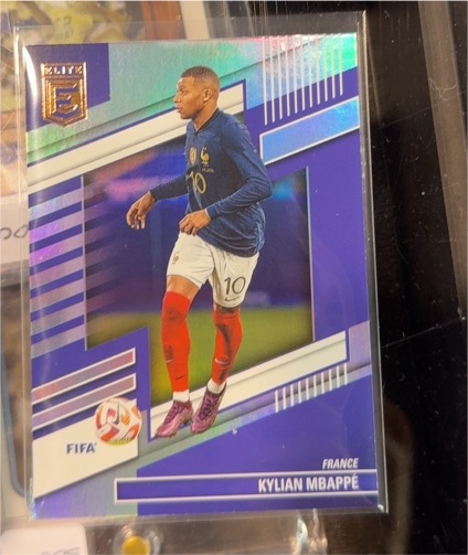2022-23 Panini Donruss Elite FIFA #10 Kylian Mbappe — front