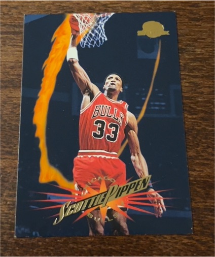 1995-96 SkyBox Premium #18 Scottie Pippen — front