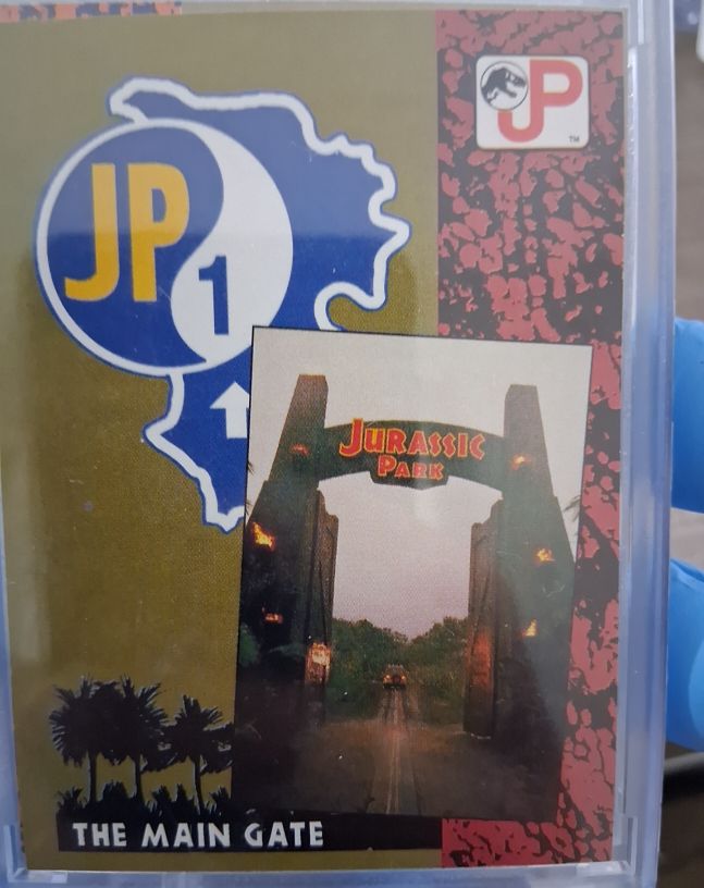 1993 Topps Jurassic Park #9 The Main Gate — front