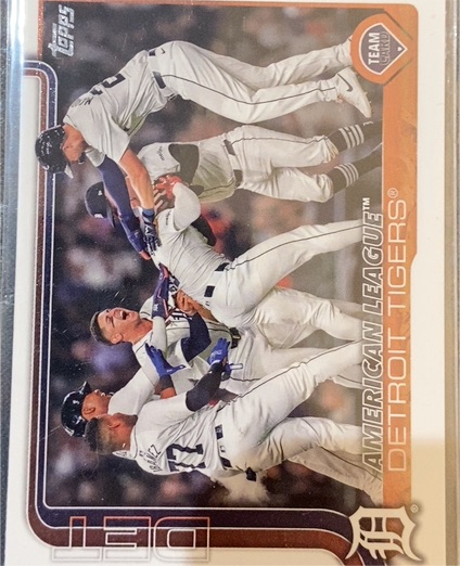 2025 Topps #34 Detroit Tigers — front